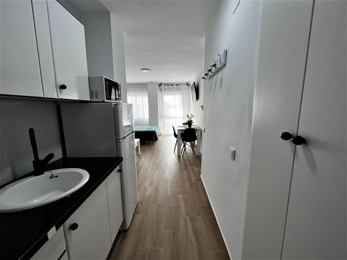 Ver7 - Estudio, Wifi, Fire Stick Amazon, Terraza, Vistas Al Mar, Piscina Torremolinos Exteriér fotografie