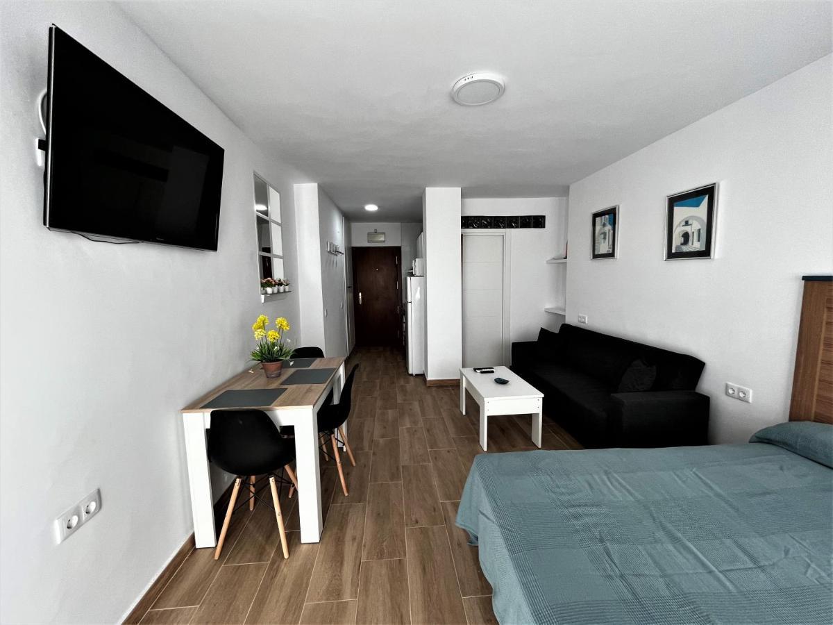 Ver7 - Estudio, Wifi, Fire Stick Amazon, Terraza, Vistas Al Mar, Piscina Torremolinos Exteriér fotografie